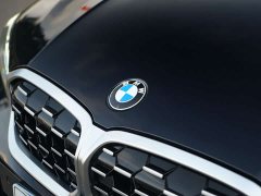 BMW 3 Series 325Li M Sport Package - ფოტო 13