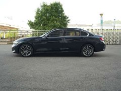 BMW 3 Series 325Li M Sport Package - ფოტო 17