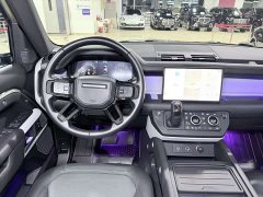 Land Rover Defender 110 P400 Dark Edition - ფოტო 11