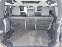 Land Rover Defender 110 P400 Dark Edition - ფოტო 16