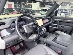 Land Rover Defender 110 P400 Dark Edition - ფოტო 4