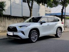 Toyota Highlander Hybrid 2.5L AWD Premium 7-Seater - ფოტო 1