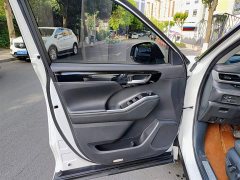 Toyota Highlander Hybrid 2.5L AWD Premium 7-Seater - ფოტო 6