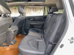 Toyota Highlander Hybrid 2.5L AWD Premium 7-Seater - ფოტო 8