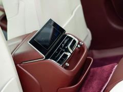 Bentley Flying Spur 4.0T V8 Standard Edition - фото 12