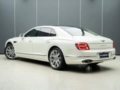 Bentley Flying Spur 4.0T V8 Standard Edition - фото 3