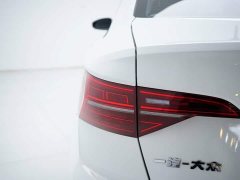 Volkswagen Sagitar 280TSI DSG Excellence Edition - ფოტო 14