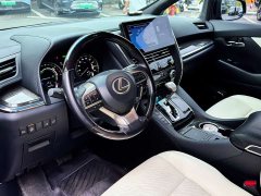 Lexus LM 2020 300h Four-Seat Royal Edition - ფოტო 3