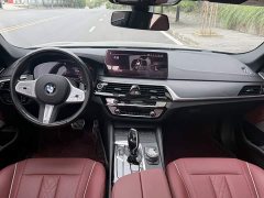 BMW 5 Series 530Li Premier M Sport Package - ფოტო 4