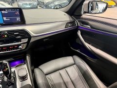BMW 5 Series (Imported) 530i Elegance M Sport Package - ფოტო 9