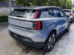 Volvo EX30 2025 Rear-Wheel Drive Extended Range Ultra - ფოტო 5