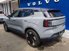 Volvo EX30 2025 Rear-Wheel Drive Extended Range Ultra - ფოტო 7