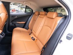 Lexus UX 2020 260h Explorer Fun Edition - ფოტო 12