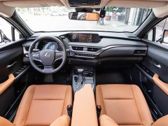 Lexus UX 2020 260h Explorer Fun Edition - ფოტო 13