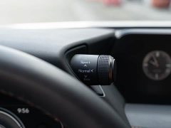 Lexus UX 2020 260h Explorer Fun Edition - ფოტო 20