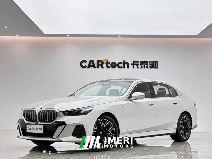BMW 5 Series 530Li Luxury M Sport Package - ავტომობილი ჩინეთიდან