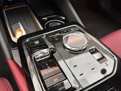 BMW 5 Series 530Li Luxury M Sport Package - ფოტო 16