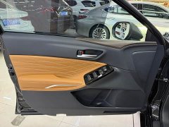Toyota Avalon 2024 Hybrid 2.0L Luxury - ფოტო 10