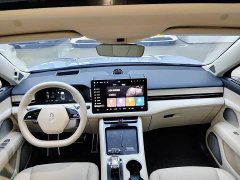 AITO M5 Extended Range Max RS AWD Advanced Intelligent Driving Edition - ფოტო 3