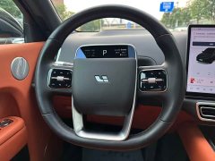 Li Auto L8 2023 Pro - ფოტო 13