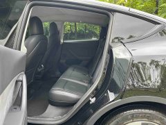 Tesla Model Y Long Range All-Wheel Drive - ფოტო 8