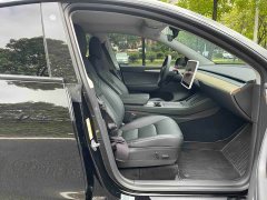 Tesla Model Y Long Range All-Wheel Drive - ფოტო 9