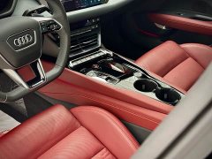Audi RS e-tron GT 2023 Base - ფოტო 11