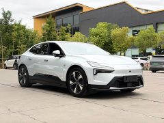 Polestar 4 Single Motor Standard Range - ფოტო 3