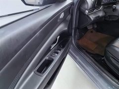 Hyundai Elantra 1.5L CVT GLX Elite - ფოტო 11