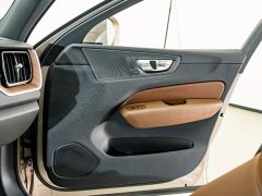 Volvo XC60 B5 AWD Smart Remote Luxury Edition - ფოტო 15