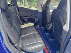 Tesla Model Y Long Range All-Wheel Drive - ფოტო 11