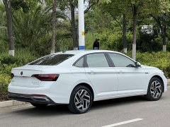 Volkswagen Sagitar 300TSI DSG Flying Edition - ფოტო 20