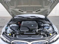 BMW 3 Series 325Li M Sport Package - ფოტო 8
