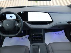 FAW Red Flag EH7 640 AWD Smart Select Edition - ფოტო 9
