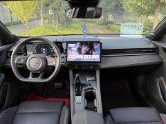 Lynk & Co Geely Lynk & Co 03 2023 1.5T DCT Pro - ფოტო 2