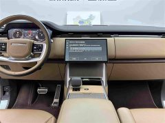 Land Rover Range Rover 3.0 L6 400PS Genesis Extended Wheelbase - ფოტო 14