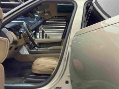 Land Rover Range Rover 3.0 L6 400PS Genesis Extended Wheelbase - ფოტო 8