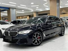BMW 5 Series 530Li Executive M Sport Package - ფოტო 1