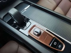 Volvo S60 B4 Smart Luxury Edition - ფოტო 20