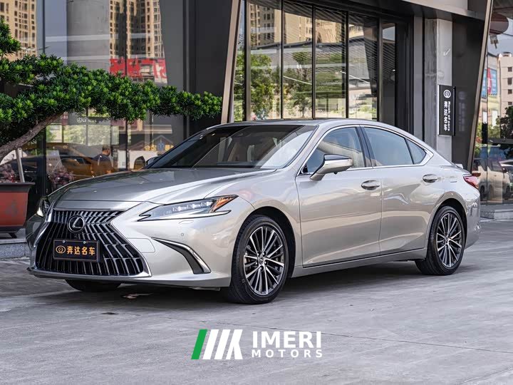 Lexus ES 2022 300h Premium Edition - ავტომობილი ჩინეთიდან