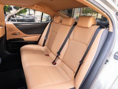 Lexus ES 2022 300h Premium Edition - ფოტო 12
