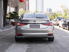 Lexus ES 2022 300h Premium Edition - ფოტო 5