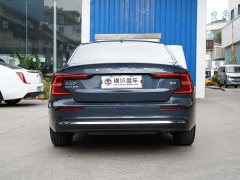 Volvo S60 B4 Smart Luxury Edition - ფოტო 17