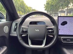 Li Auto L8 2023 Pro - ფოტო 19