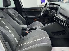 Volkswagen Golf 2023 280TSI DSG R-Line Lite - ფოტო 11