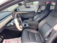 Tesla Model Y Rear-Wheel Drive - ფოტო 5