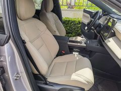 Volvo XC70 Plug-in Hybrid 2026 Two-Wheel Drive Long Range Core - ფოტო 10