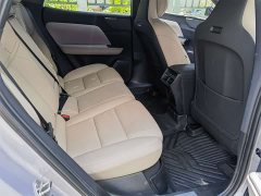 Volvo XC70 Plug-in Hybrid 2026 Two-Wheel Drive Long Range Core - ფოტო 11