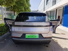Volvo XC70 Plug-in Hybrid 2026 Two-Wheel Drive Long Range Core - ფოტო 13