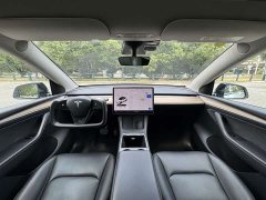 Tesla Model Y Standard Range RWD - ფოტო 7